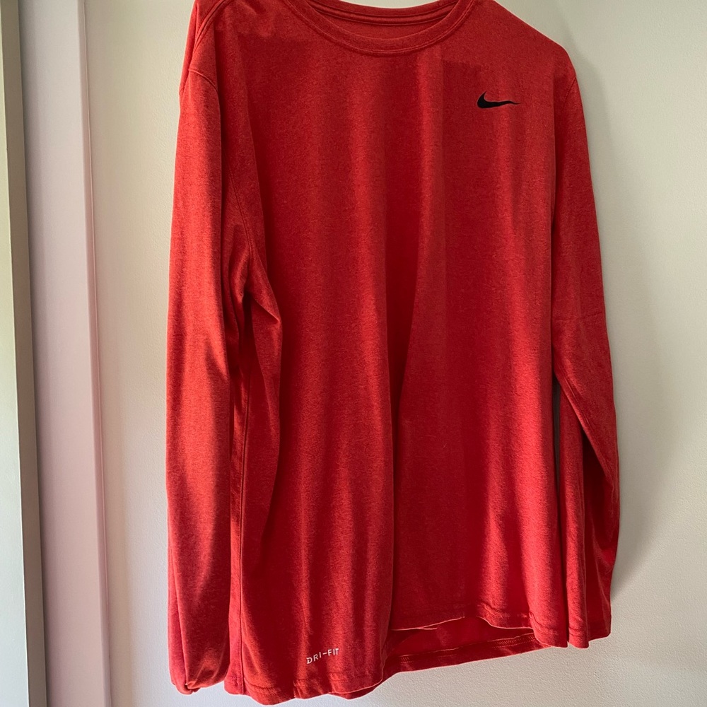 Mens Nike red dri-fit long sleeve tee. EUC - Picture 1 of 5